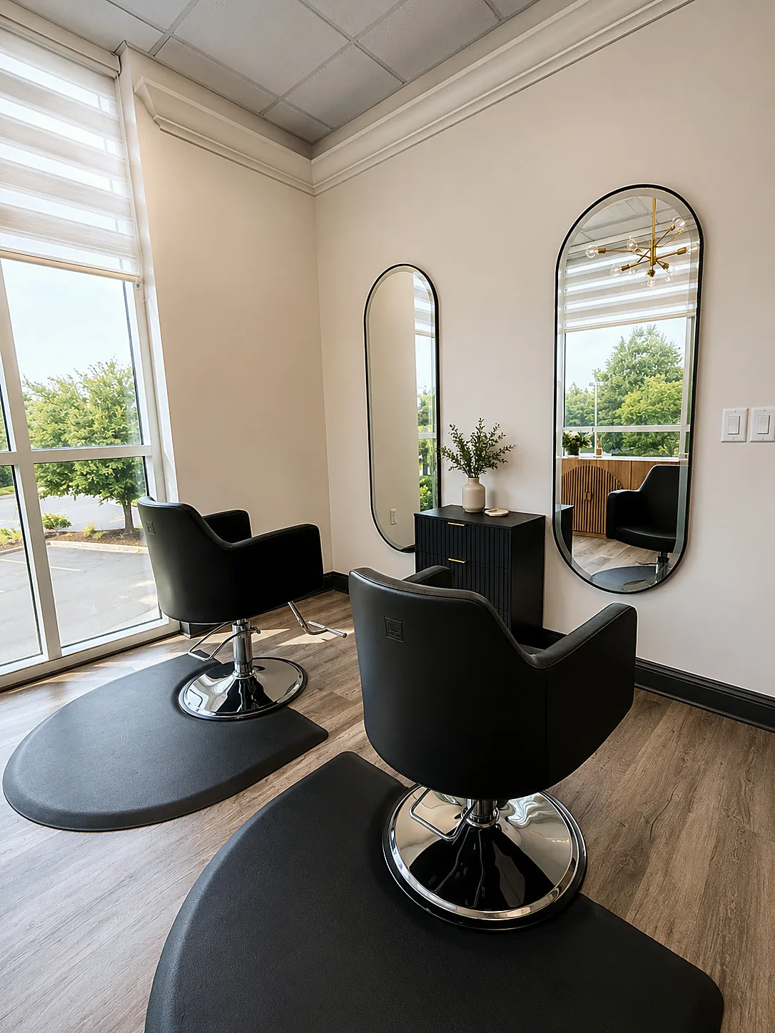 Arched mirrors and styling stations